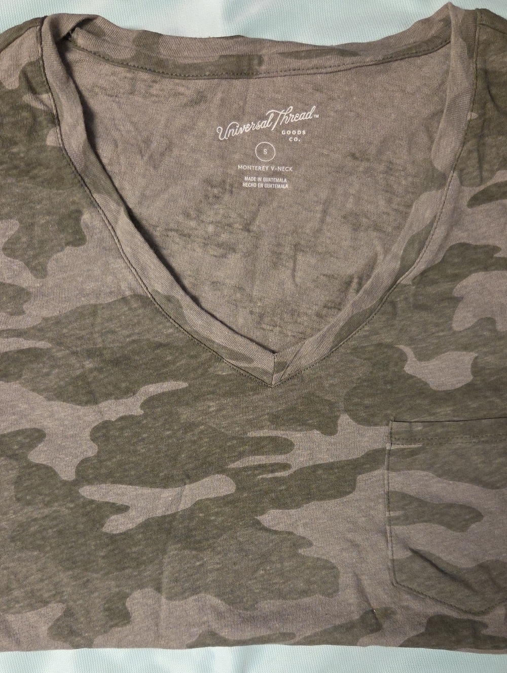Universal Thread Green Camo V-Neck Pocket Tee